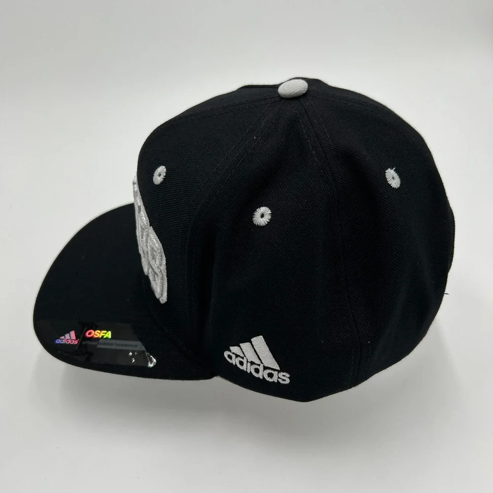Adidas LA Kings NHL Snapback Hat Black Silver‎ Flat Brim Adjustable OSFA Cap